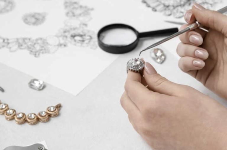 Mau Jual Perhiasan Emas Tanpa Surat? Cek Syarat dan Tips Poin Pentingnya! 2